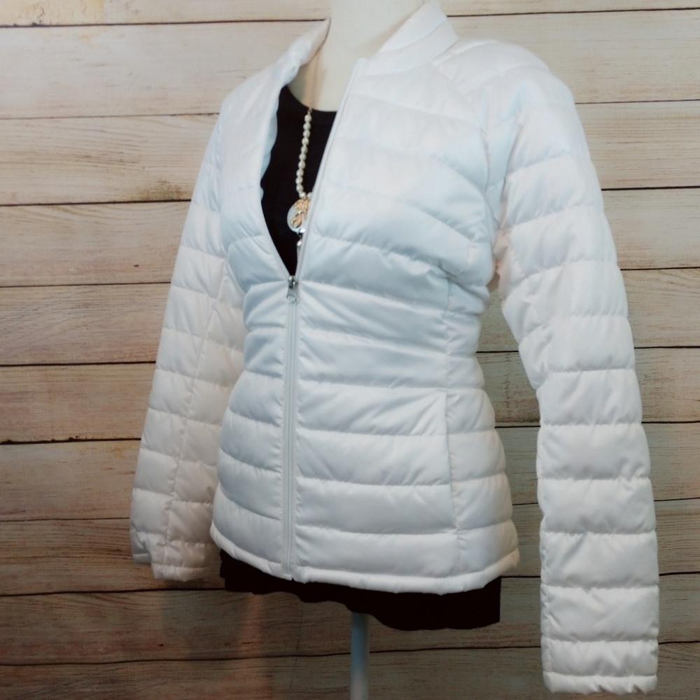 Faded Glory White Puffy Jacket Size Medium